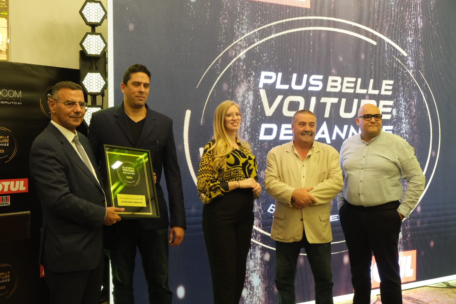 مرسيدس CLE كوبيه 200 وهوندا CR-V الهجينة تفوزان بلقب "أجمل سيارة لعام 2025"